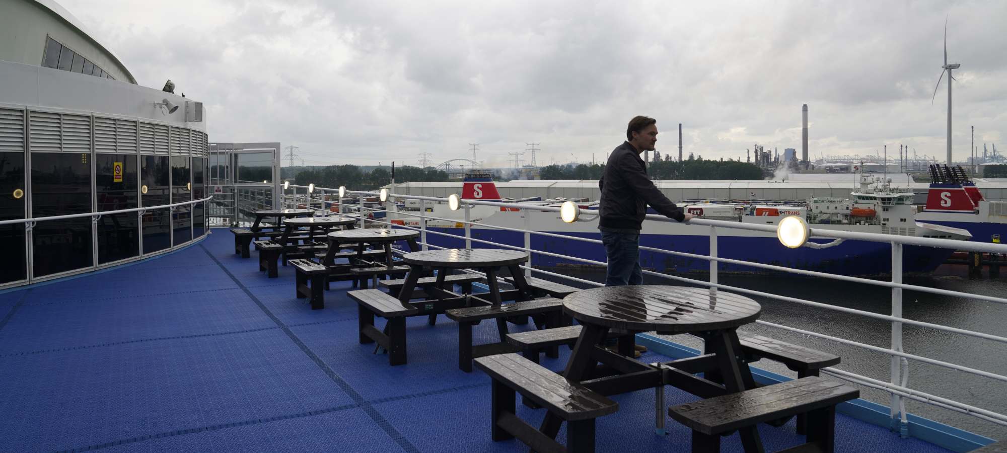Ferry from Hull to Bruges